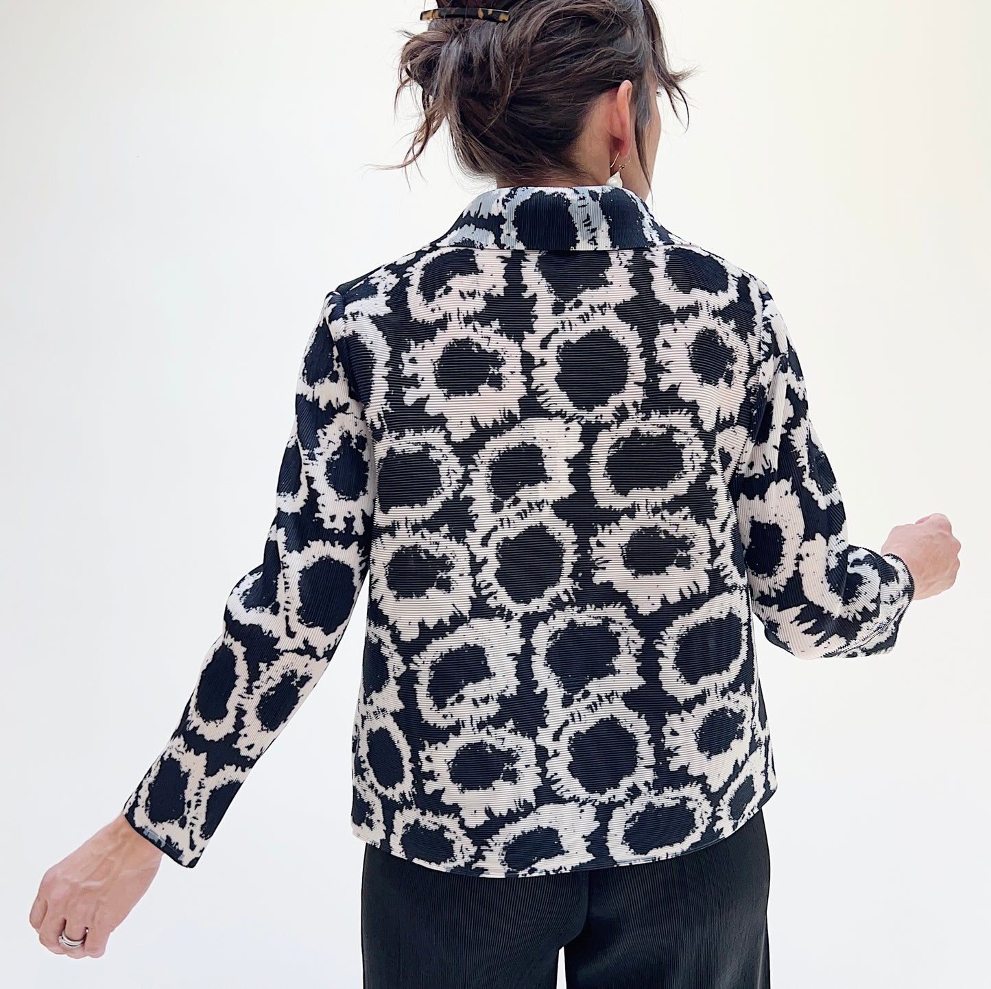 Circles Night Out Jacket in Black