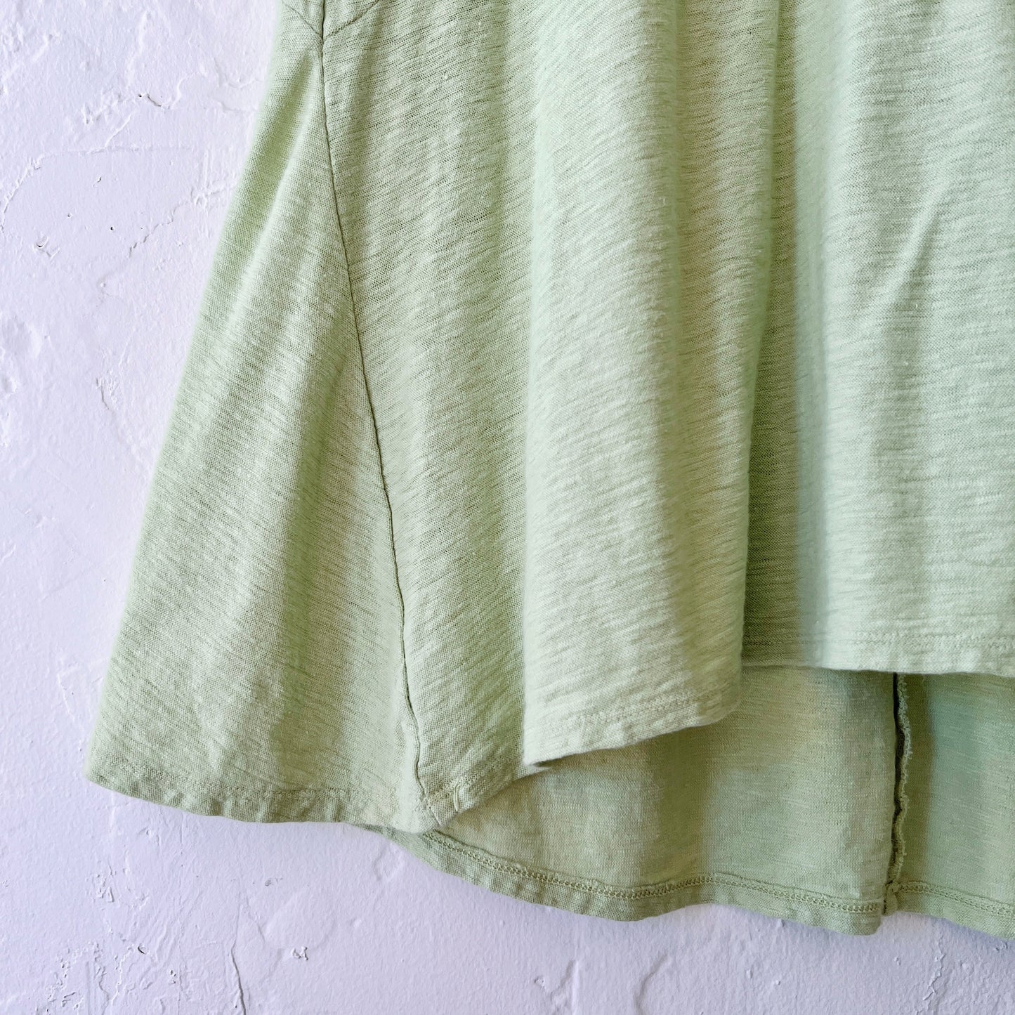 Cut Loose | Boxy High Low Swing Tee in Cricket