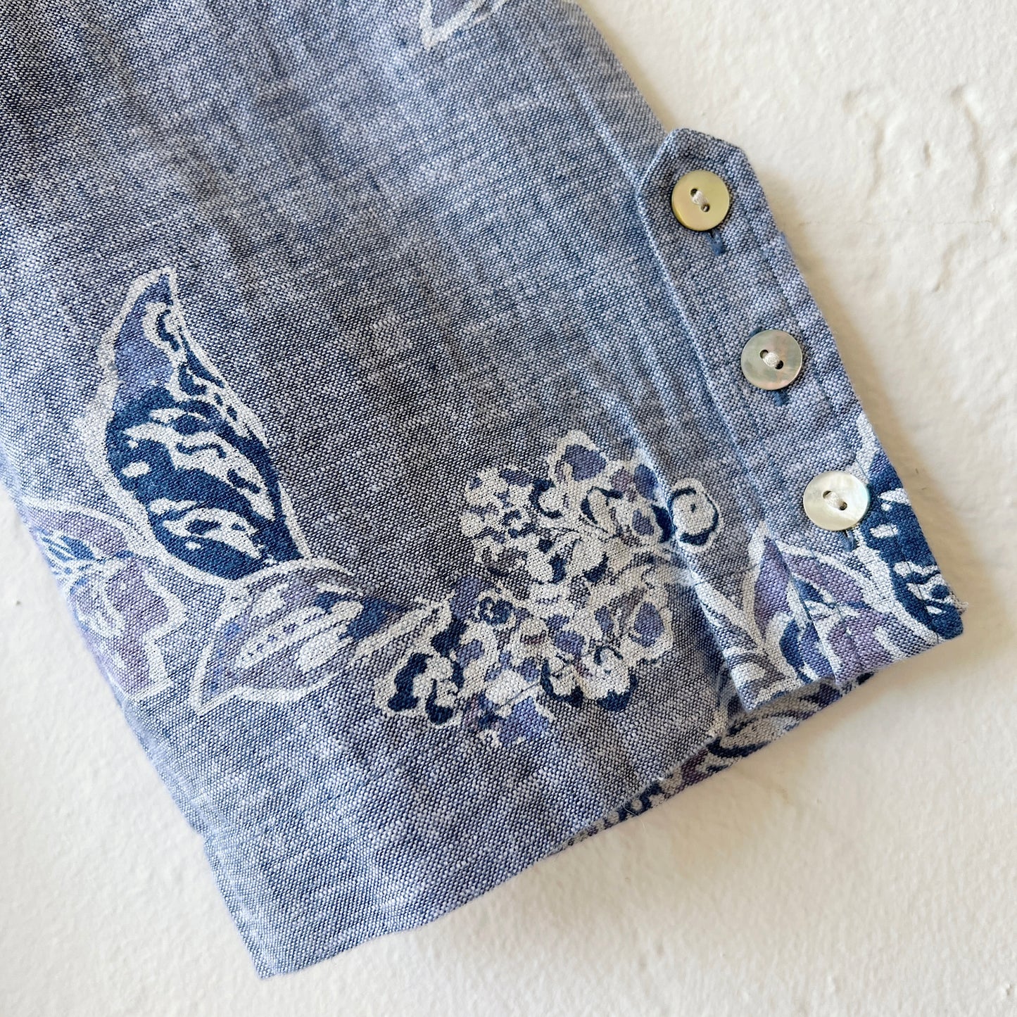 Linen Bloom Retro Swing Shirt in Indigo