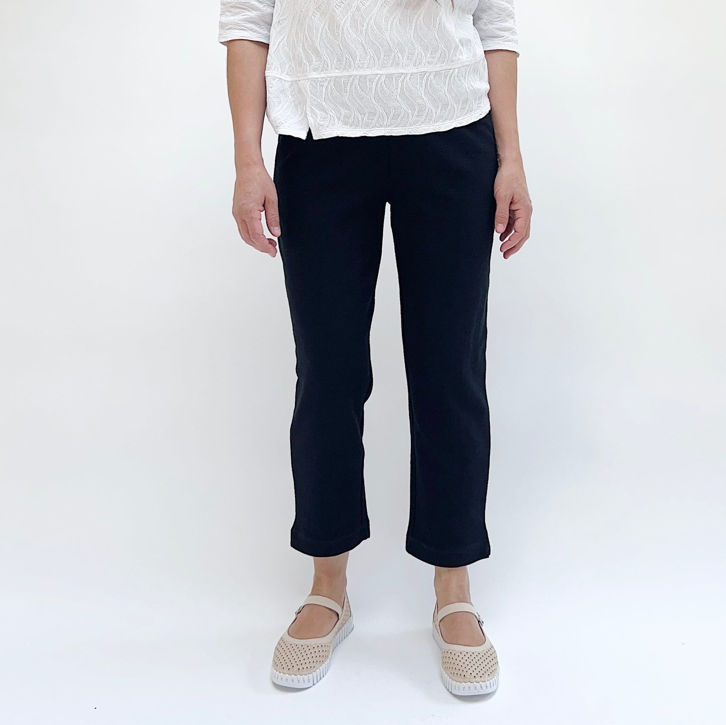 Weekend Terry Easy Capri in Black