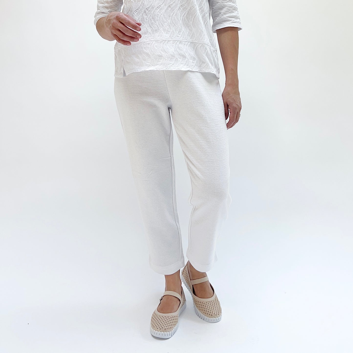Weekend Terry Easy Capri in White