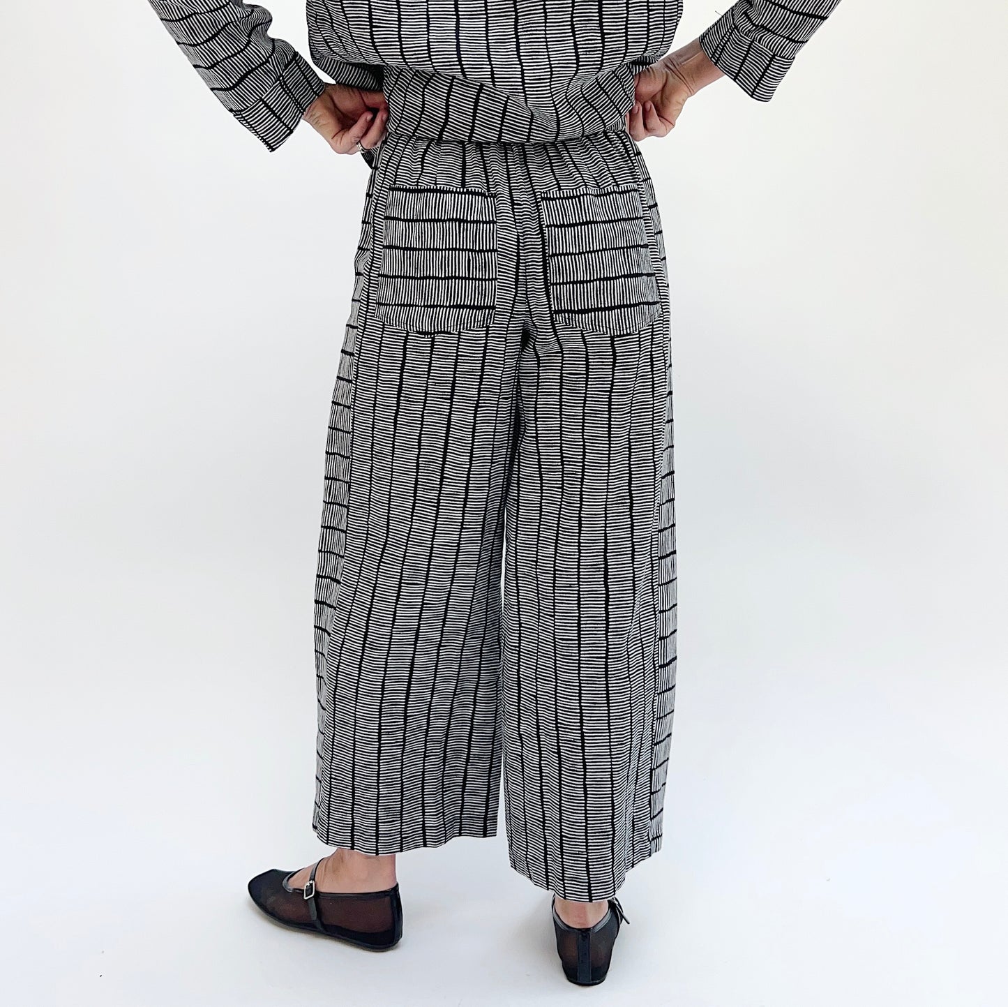 Olivia by Habitat | Striped Linen Workhorse Pant