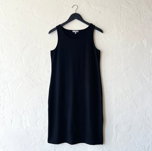 Core Travel Short One Dress in Black