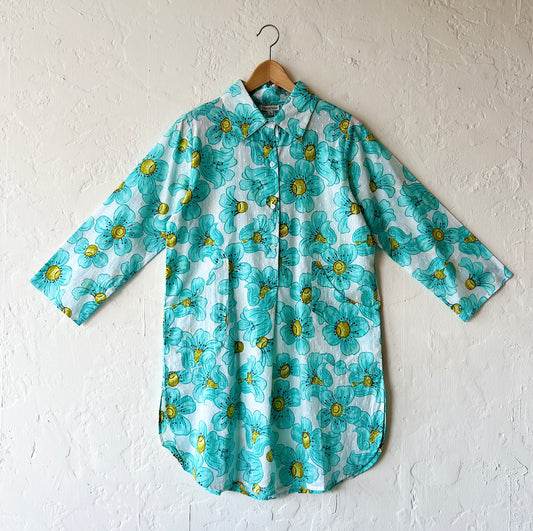 Gabriella Shirt in Aqua Dogwood